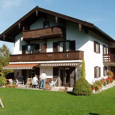 Haus Auracher Apartment Unterwoessen