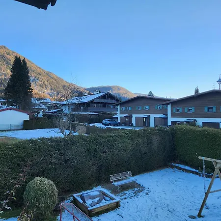 Haus Auracher *