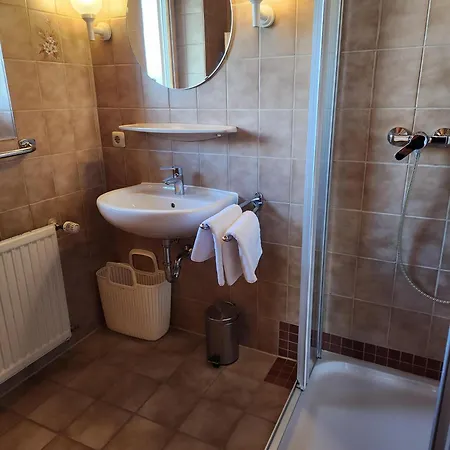 Haus Auracher Appartamento *