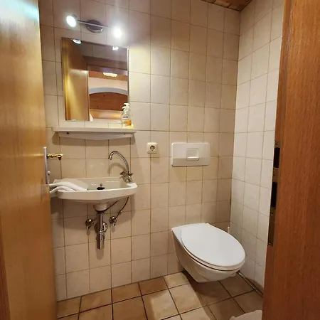 Haus Auracher Apartman *