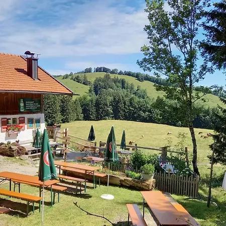 Haus Auracher *