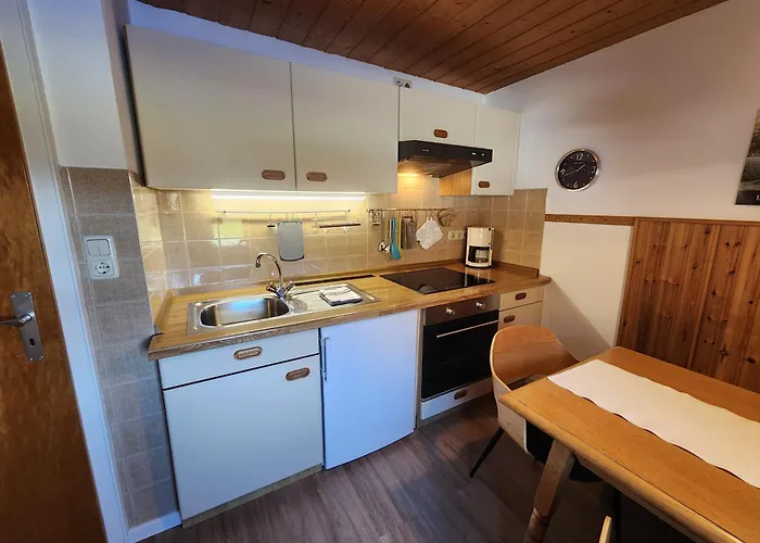 Haus Auracher דירה